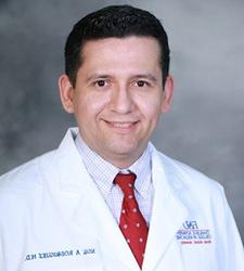 Headshot of Noe Rodriguez, M.D.